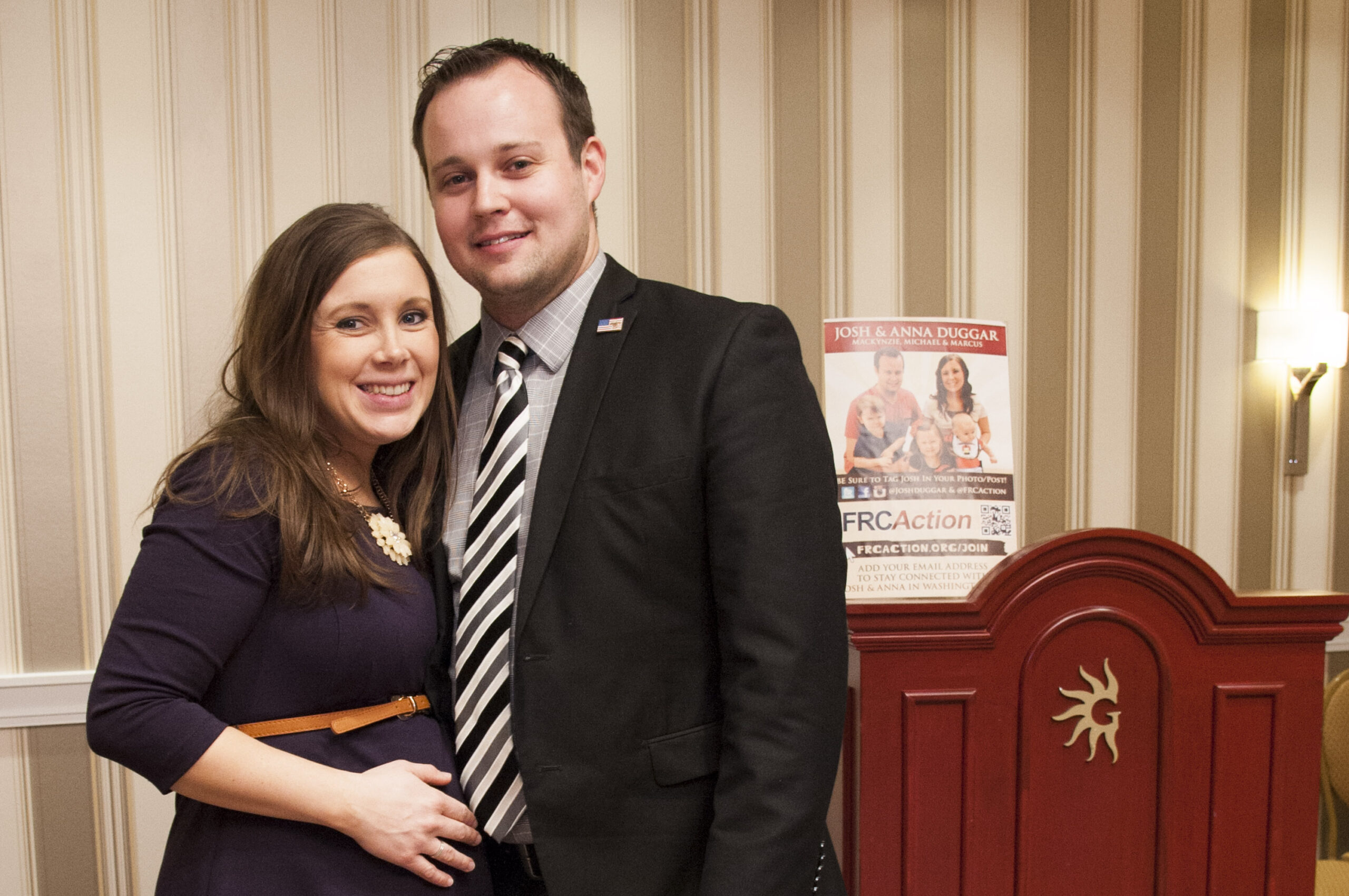Fans React to Photo Detail From Jana Duggar’s Wedding