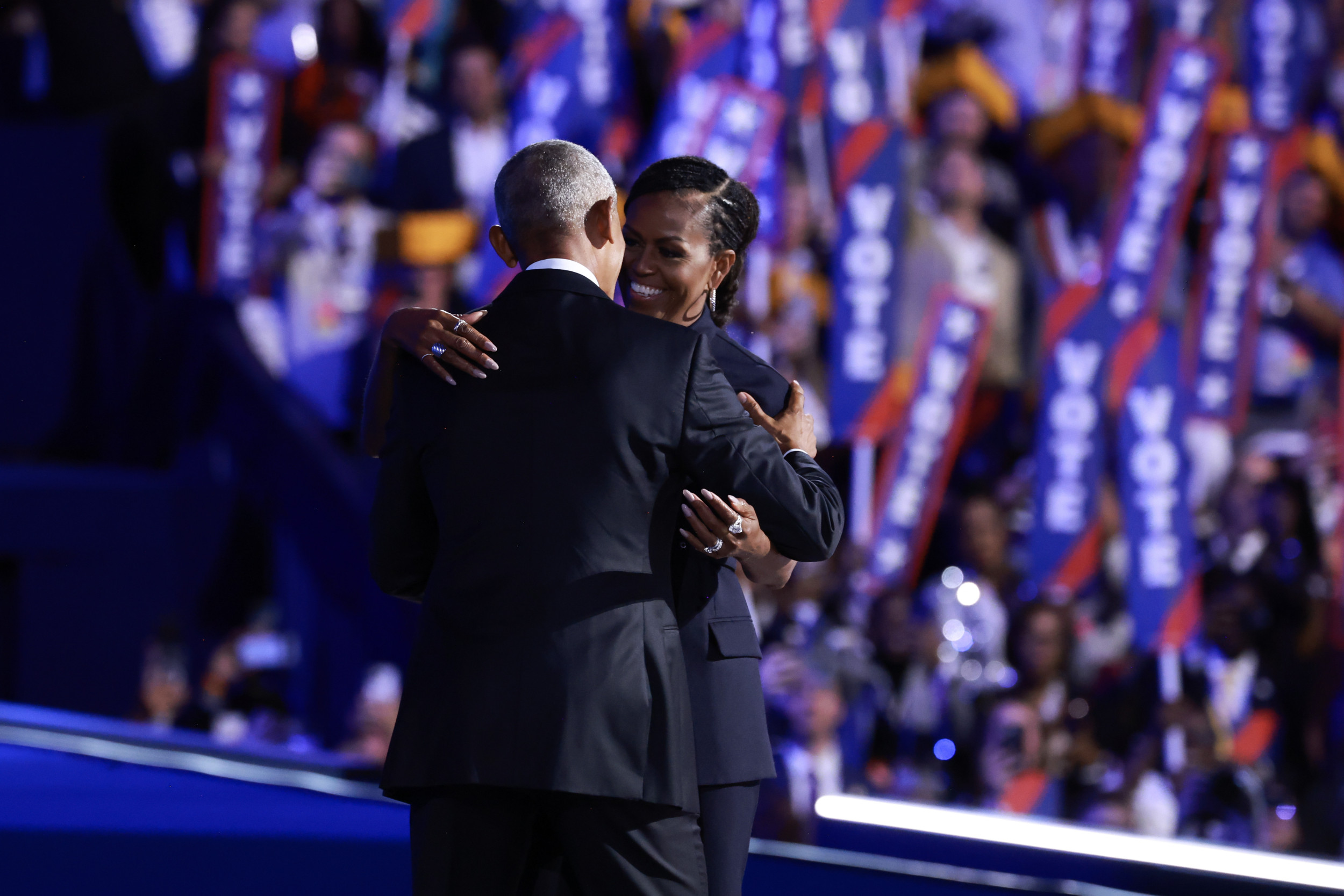 Barack Obama’s Post with Michelle at the DNC Goes Viral