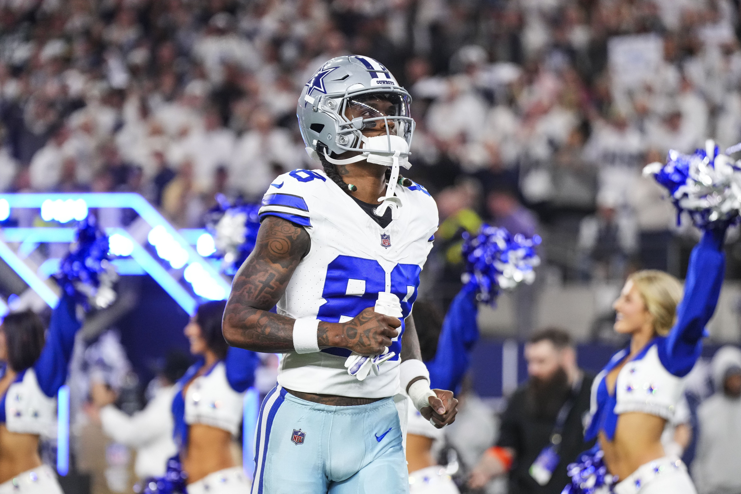CeeDee Lamb, Cowboys Agree to Massive Contract Extension