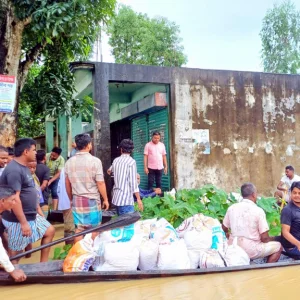 In Moulvibazar, the water of Manu and Dhalai is decreasing, 7145 people have gone to the shelter
