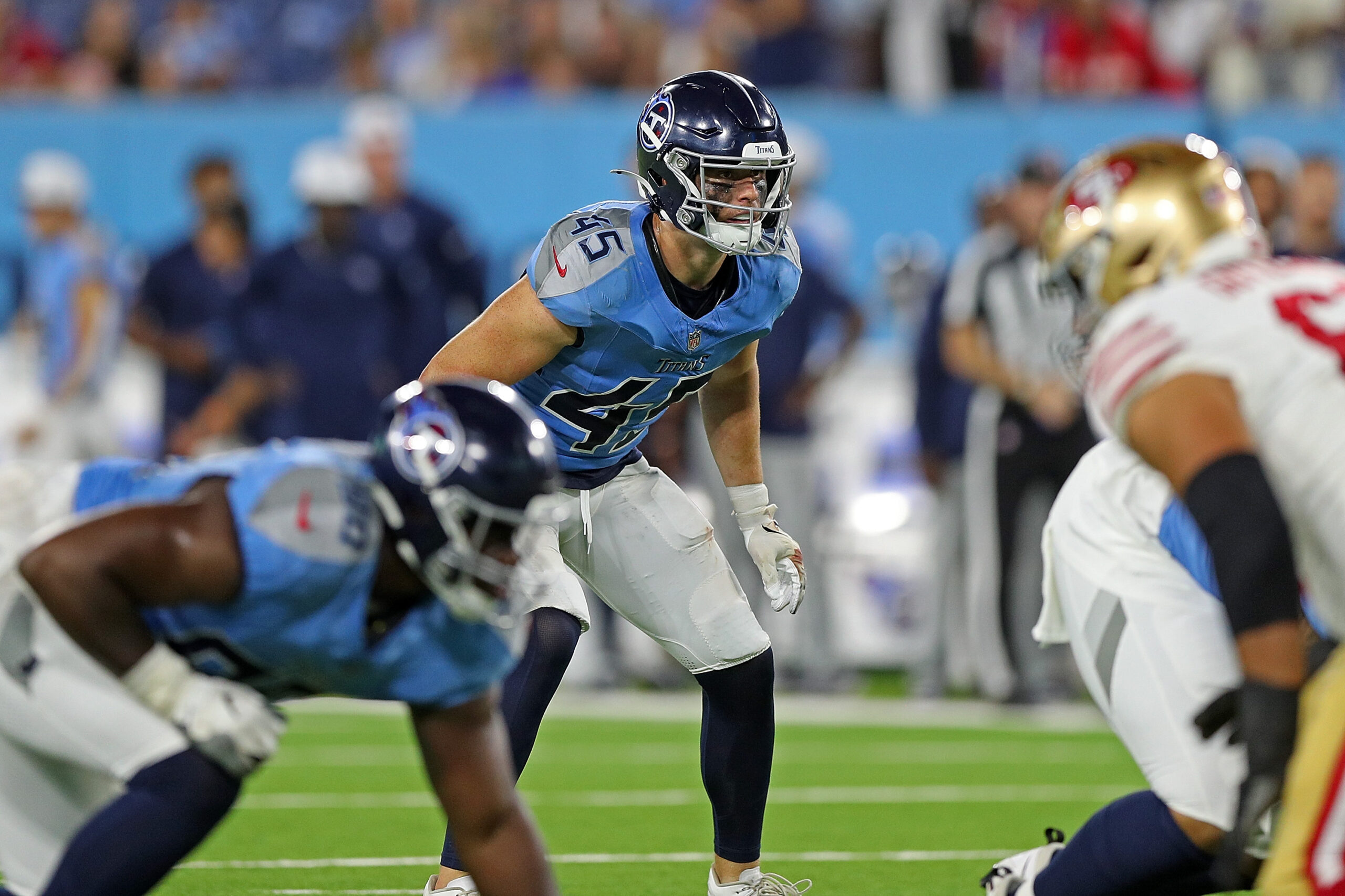 Titans Linebacker Out for Season With Torn ACL