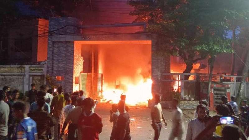 During the movement, the police station was attacked and set on fire, 40,000 accused in the case
