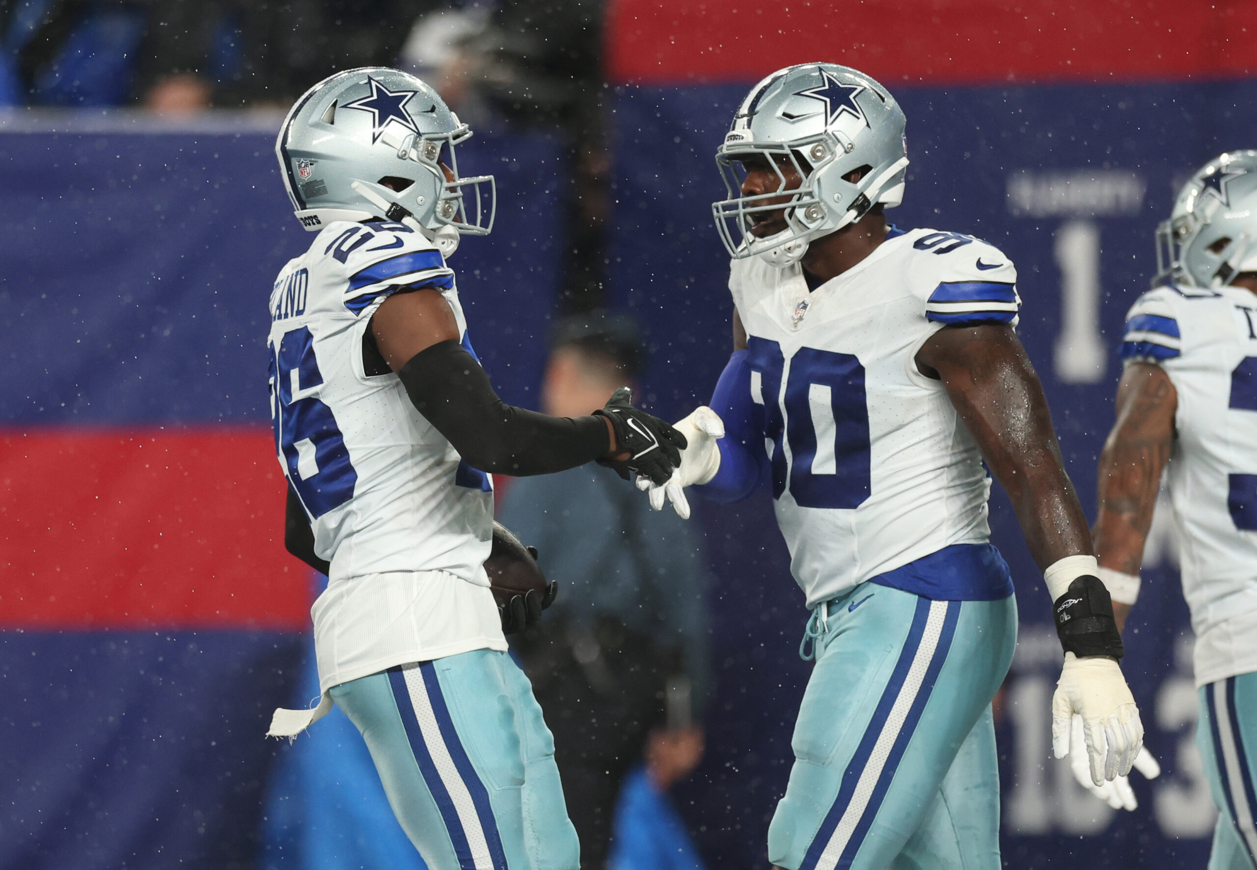 Cowboys’ DaRon Bland Out For 6-8 Weeks After Suffering Injury In Camp