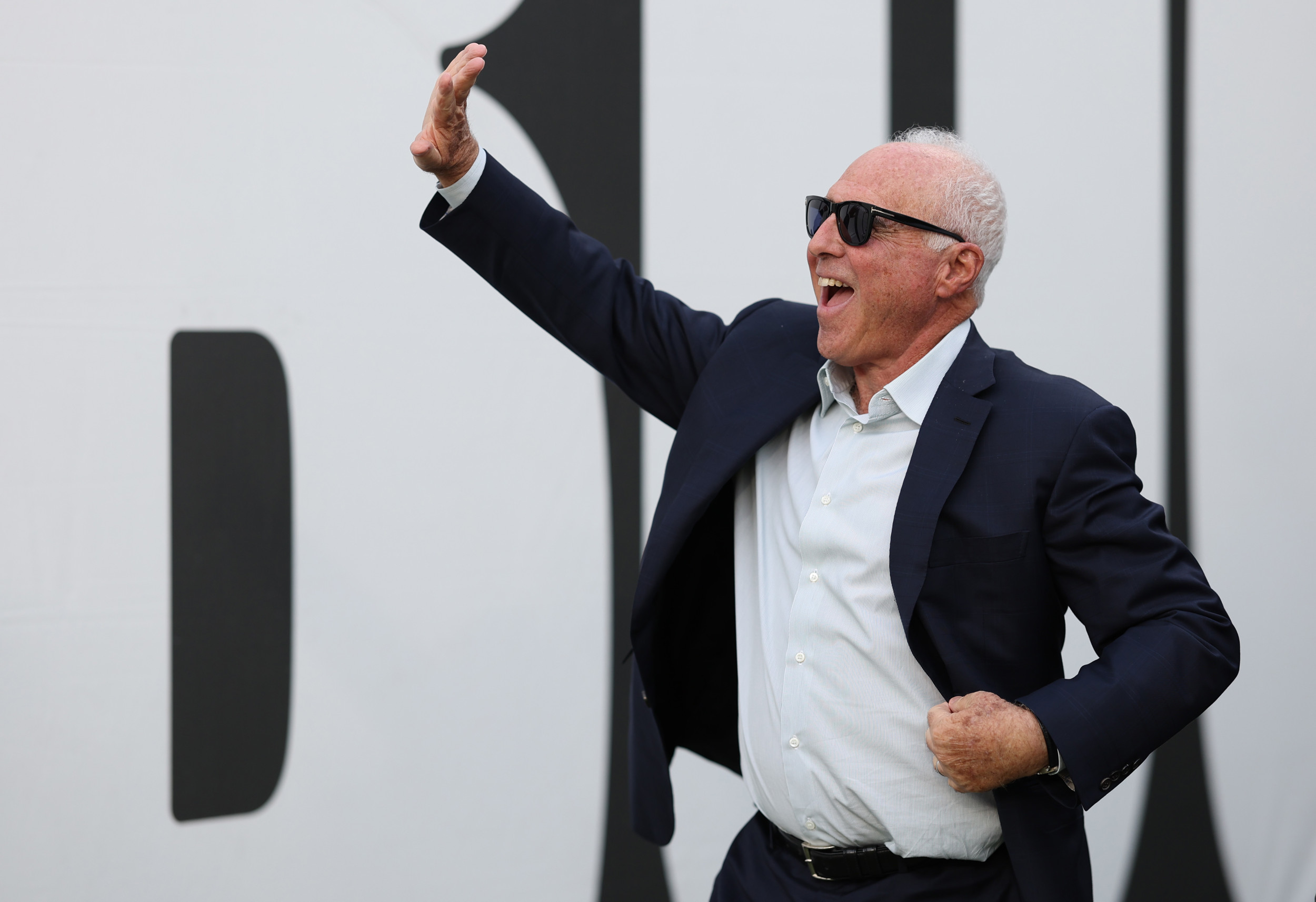 Longtime Eagles RB LeSean McCoy to Be Inducted Into Team Hall-of-Fame