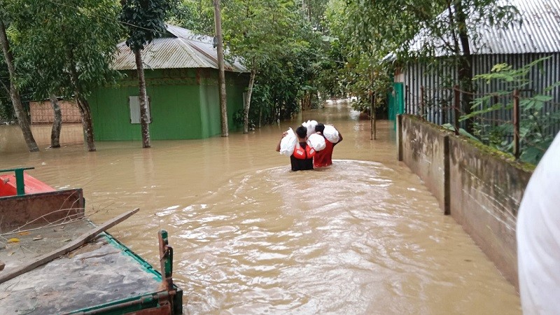 The death toll in the flood rose to 54