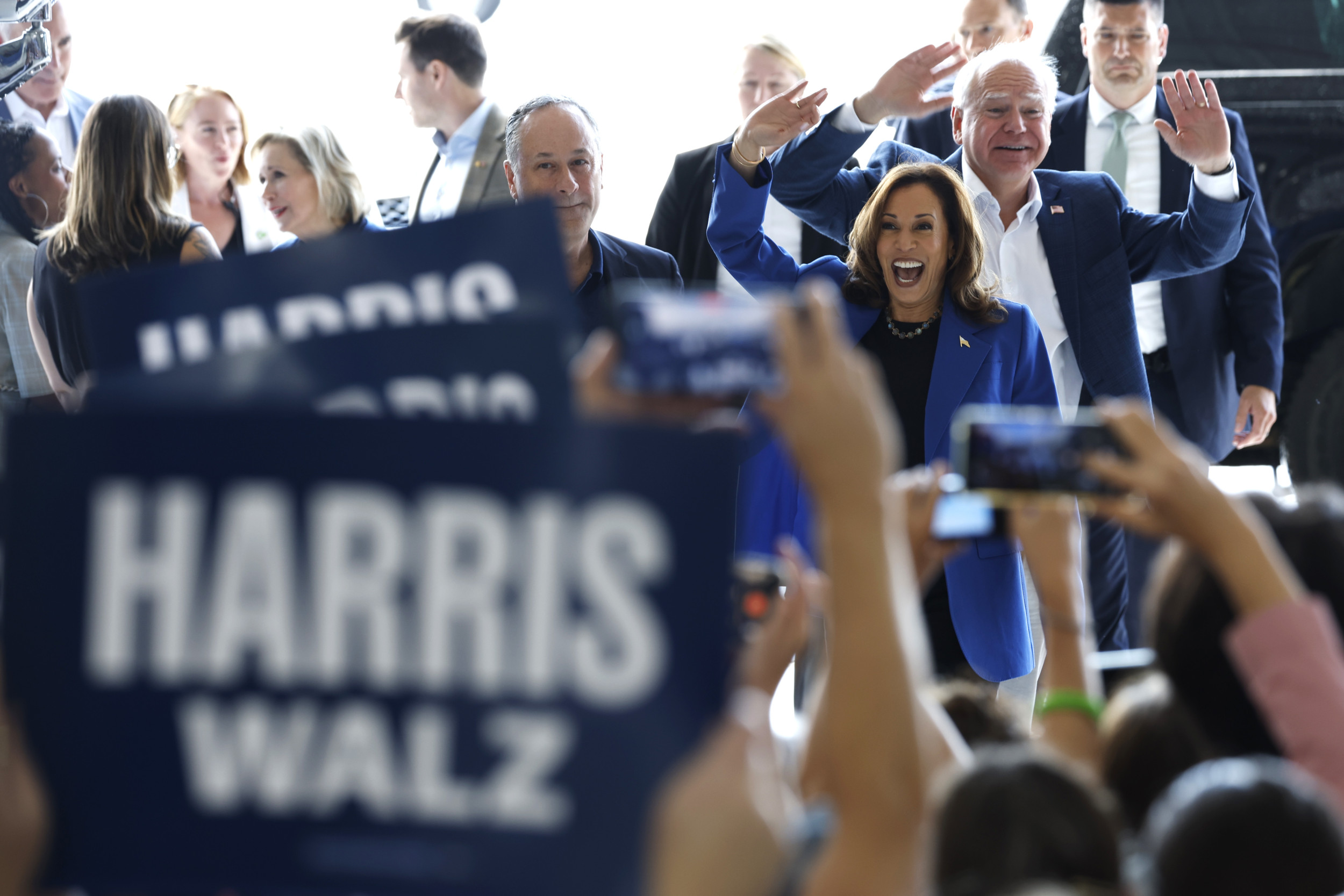 Florida Seniors Rally for Kamala Harris in Donald Trump’s Backyard