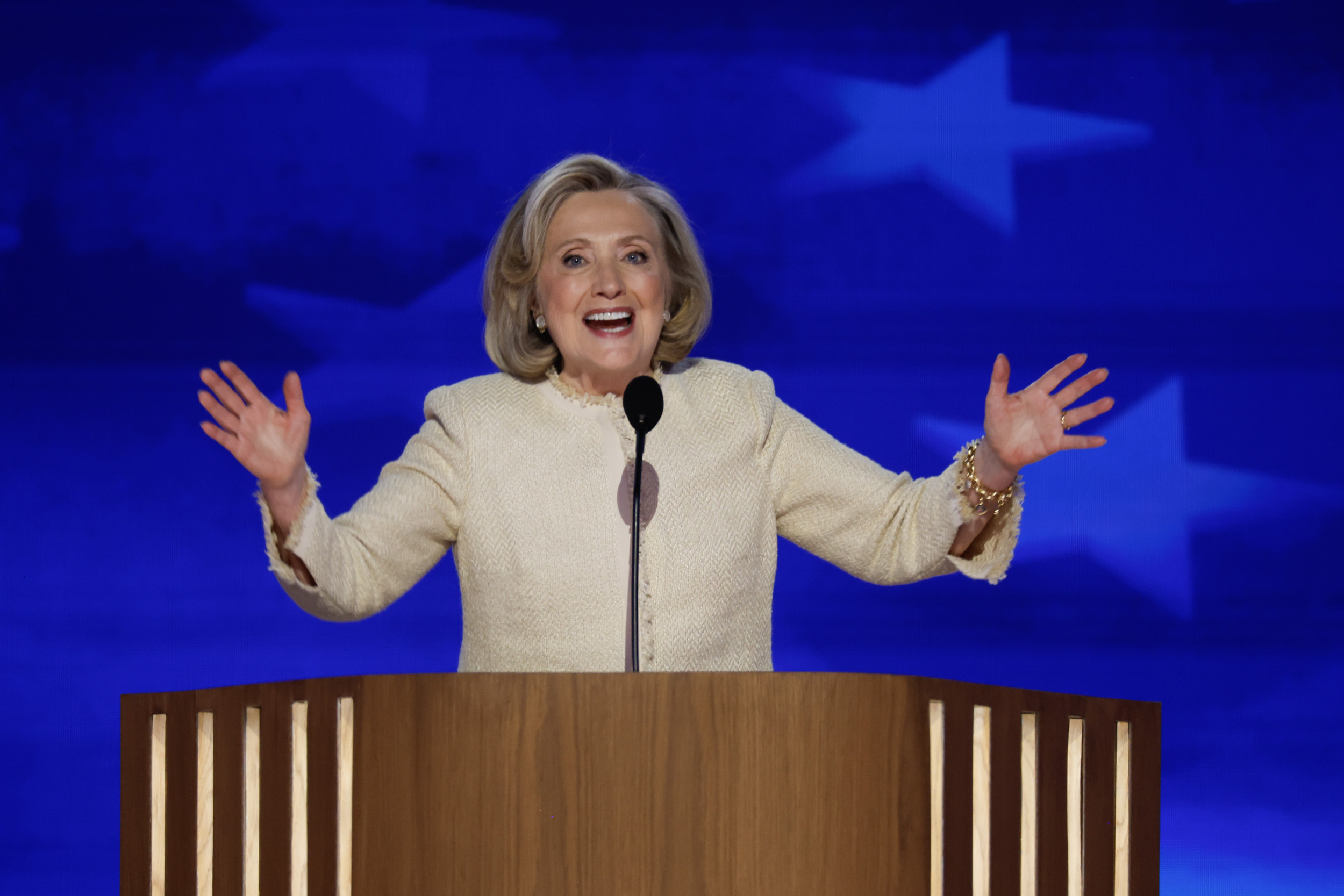 Hillary Clinton’s Reaction to Donald Trump ‘Lock Him Up’ Chant Goes Viral