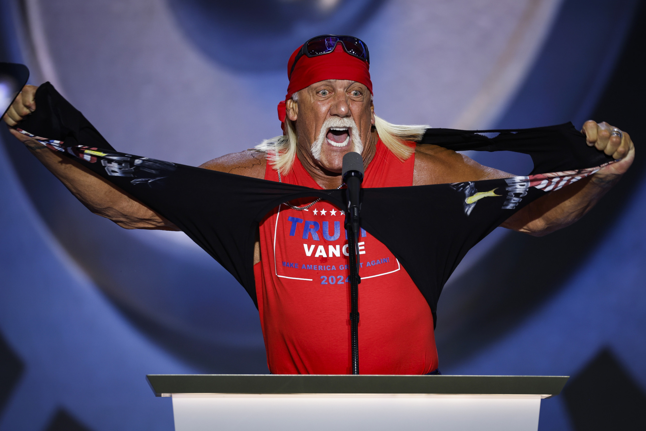 Hulk Hogan Incites Crowd With Controversial Remark About Kamala Harris