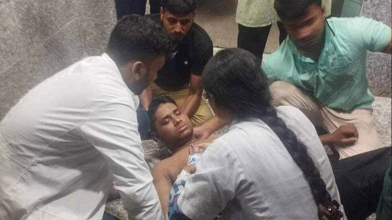 Coordinator Hasnat Abdullah injured in student-Ansar clash