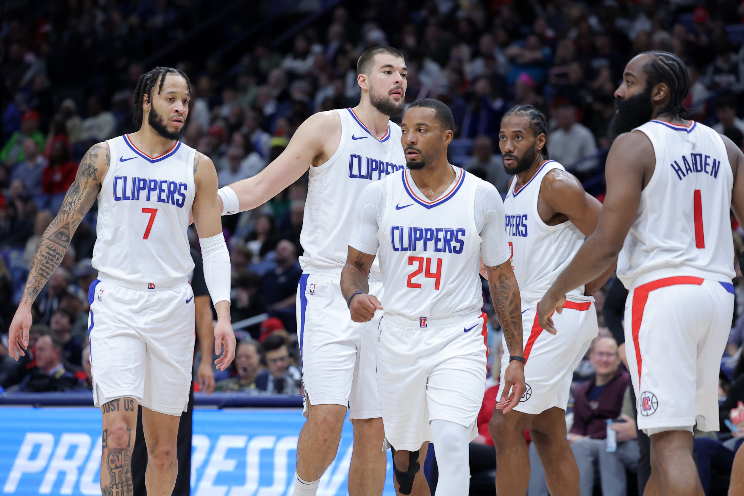 Clippers’ Ivica Zubac Signing Lucrative New Extension to Stay in LA