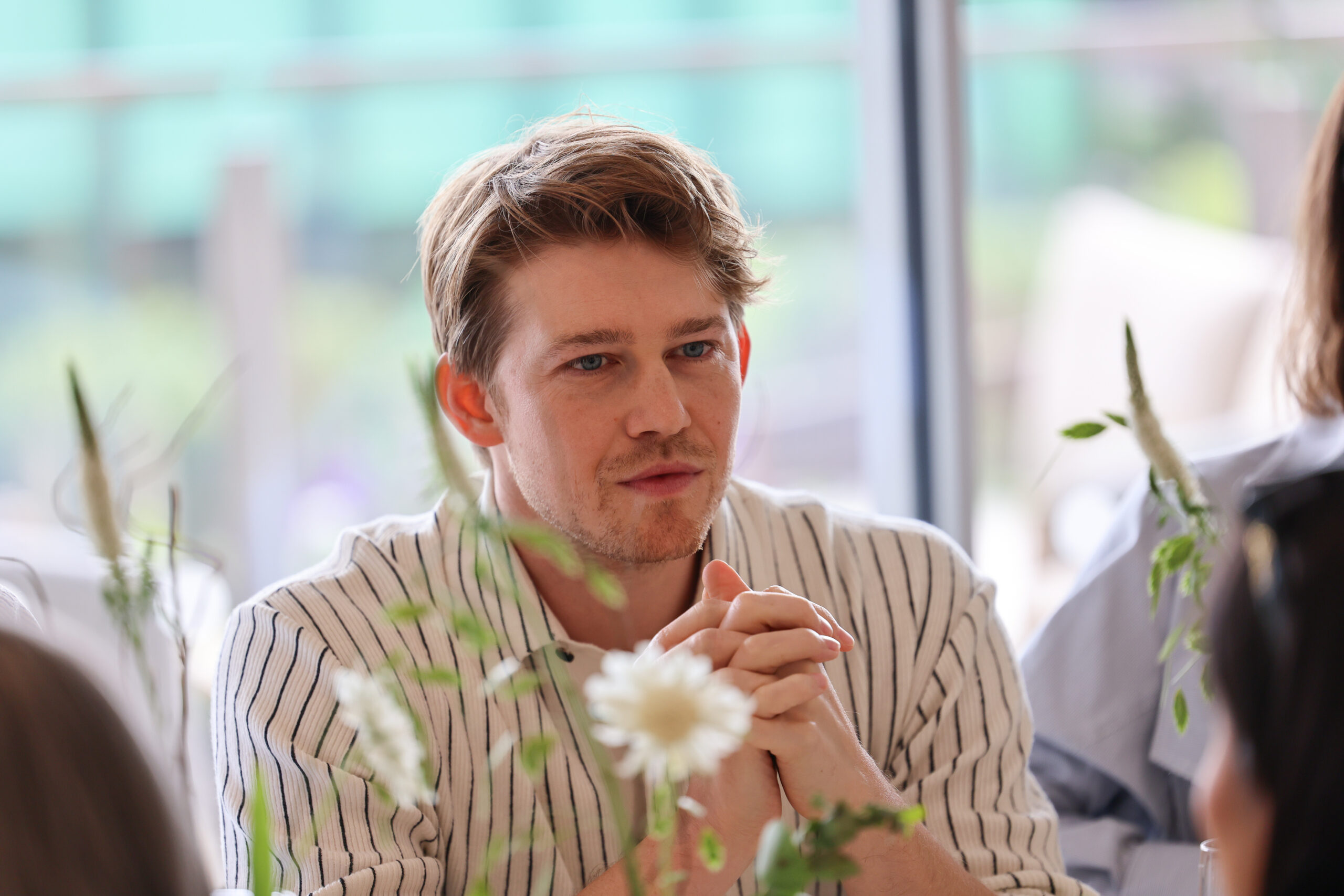 Taylor Swift Fan’s Tweet Comparing Joe Alwyn to Travis Kelce Is Going Viral
