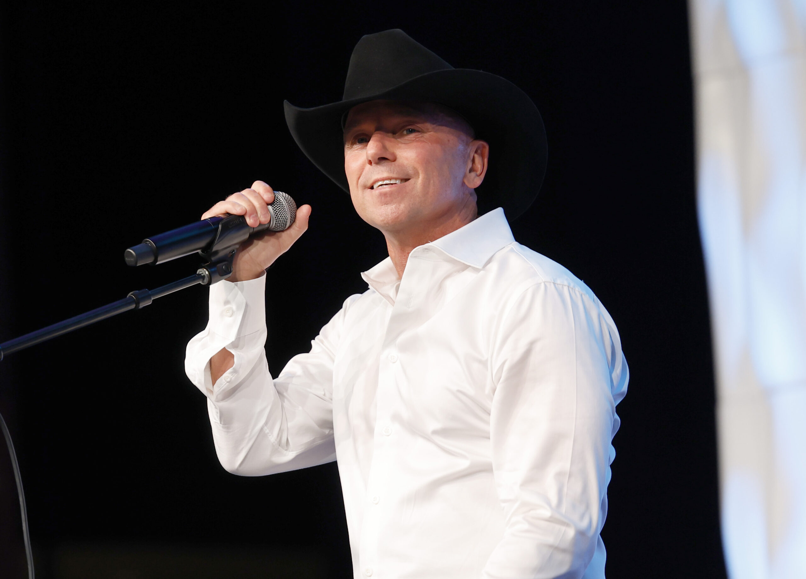 Off-duty Cop Arrested for Disturbing Reason at Kenny Chesney Concert