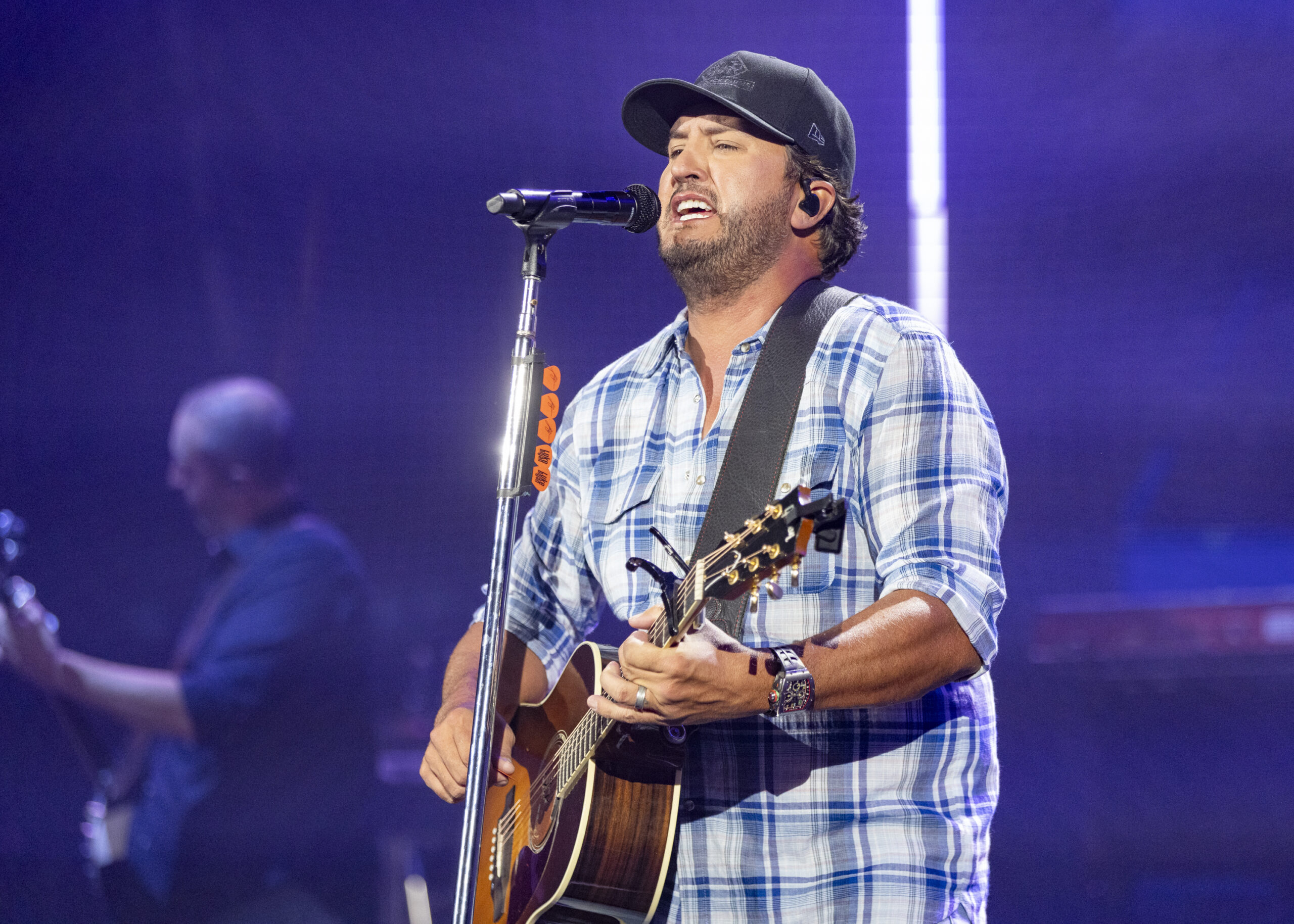 Luke Bryan’s Tour Bus Gets Stuck Under Bridge