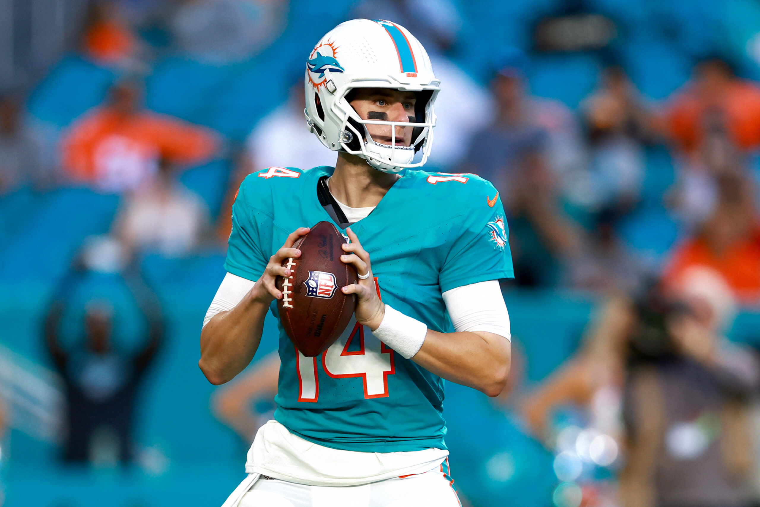 Dolphins Releasing Veteran QB After Losing Backup Battle