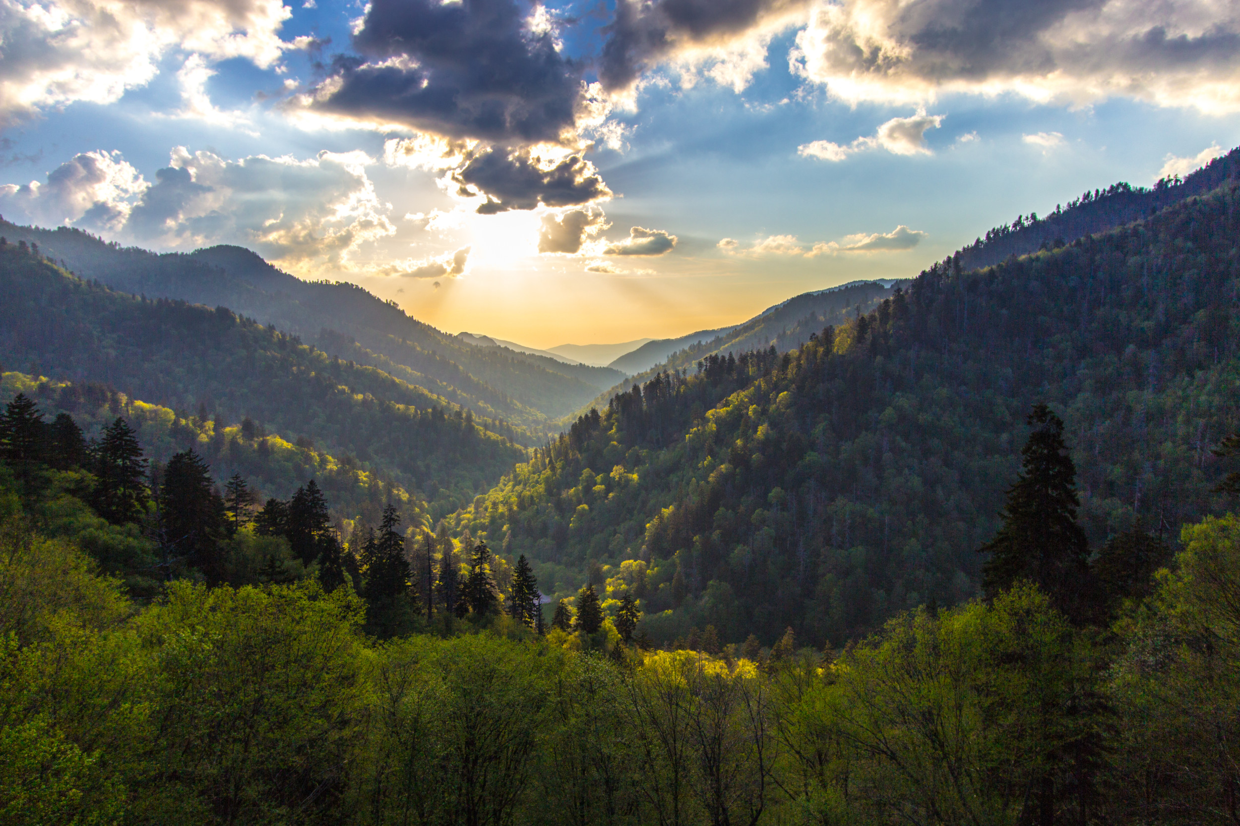 National Park Wildfire More Than Doubles in Size