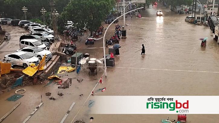 Heavy rains flood central China, 15 missing