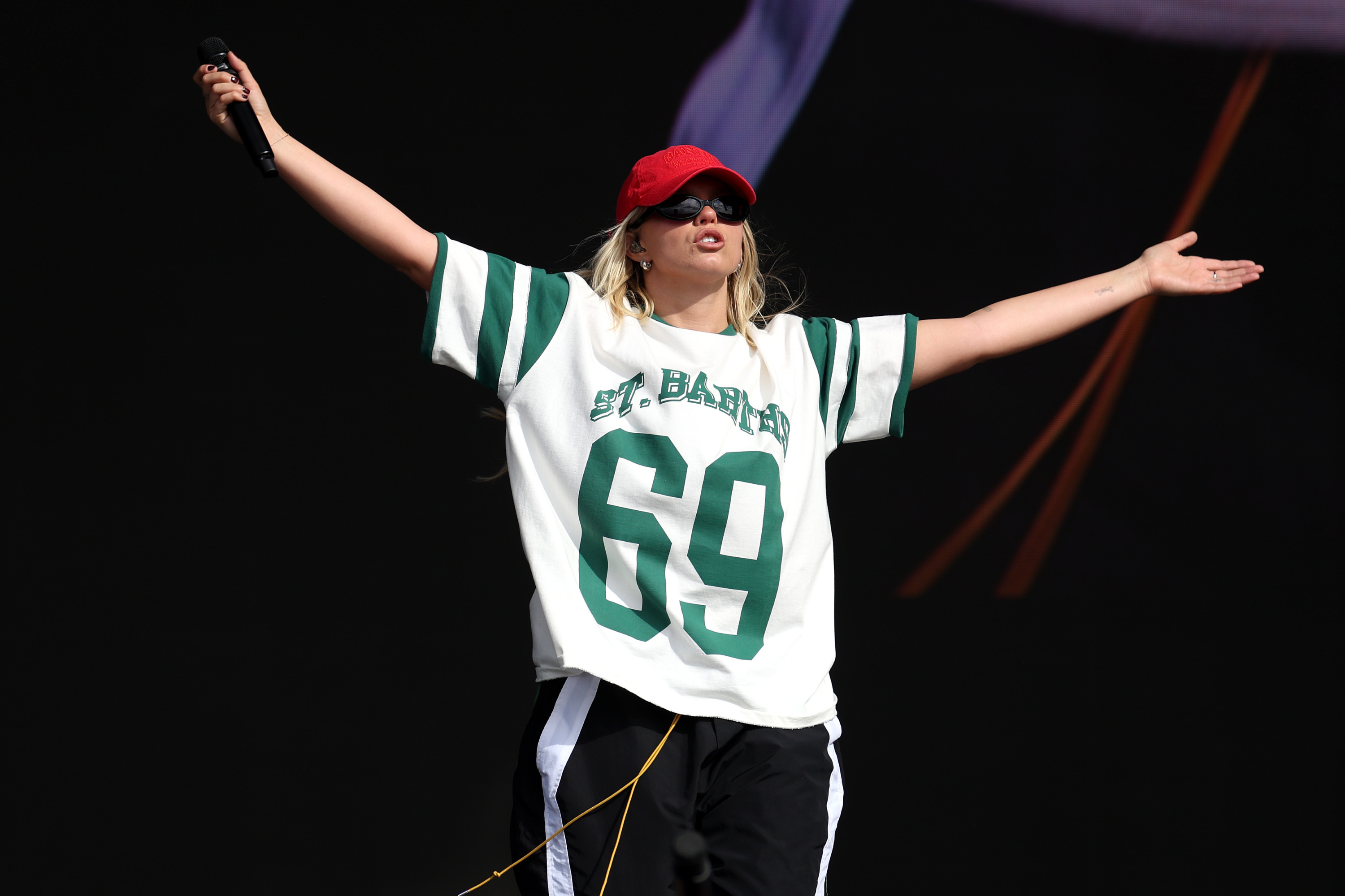 Reneé Rapp Speaks Out After Festival Performance Cut Short