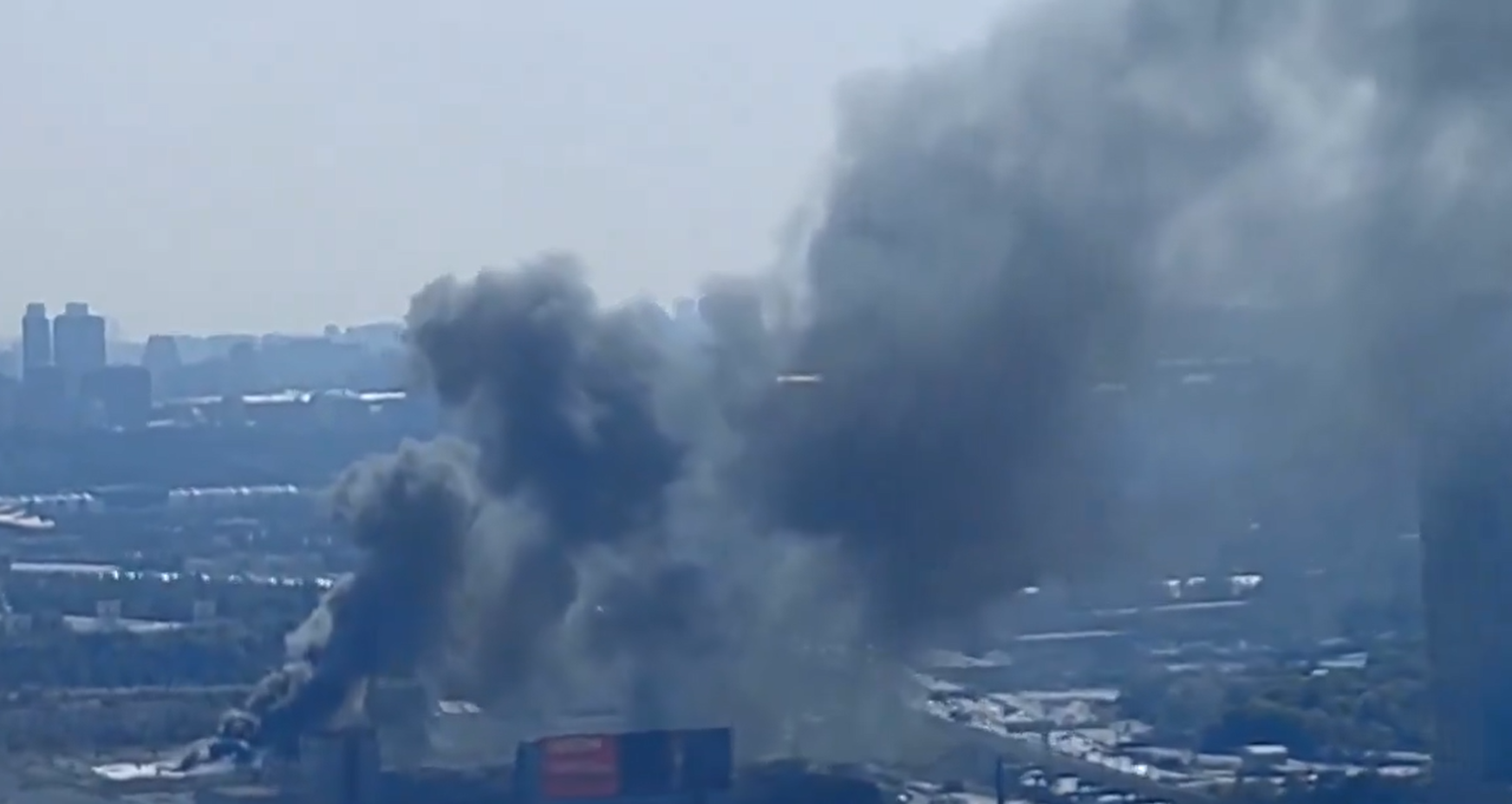Moscow Fire Sends Huge Plumes of Smoke Over Downtown