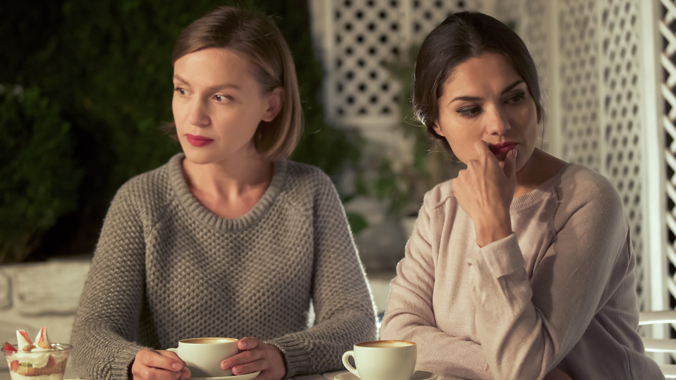Woman Backed for Telling Sister ‘I Told You So’ After Husband Leaves Her