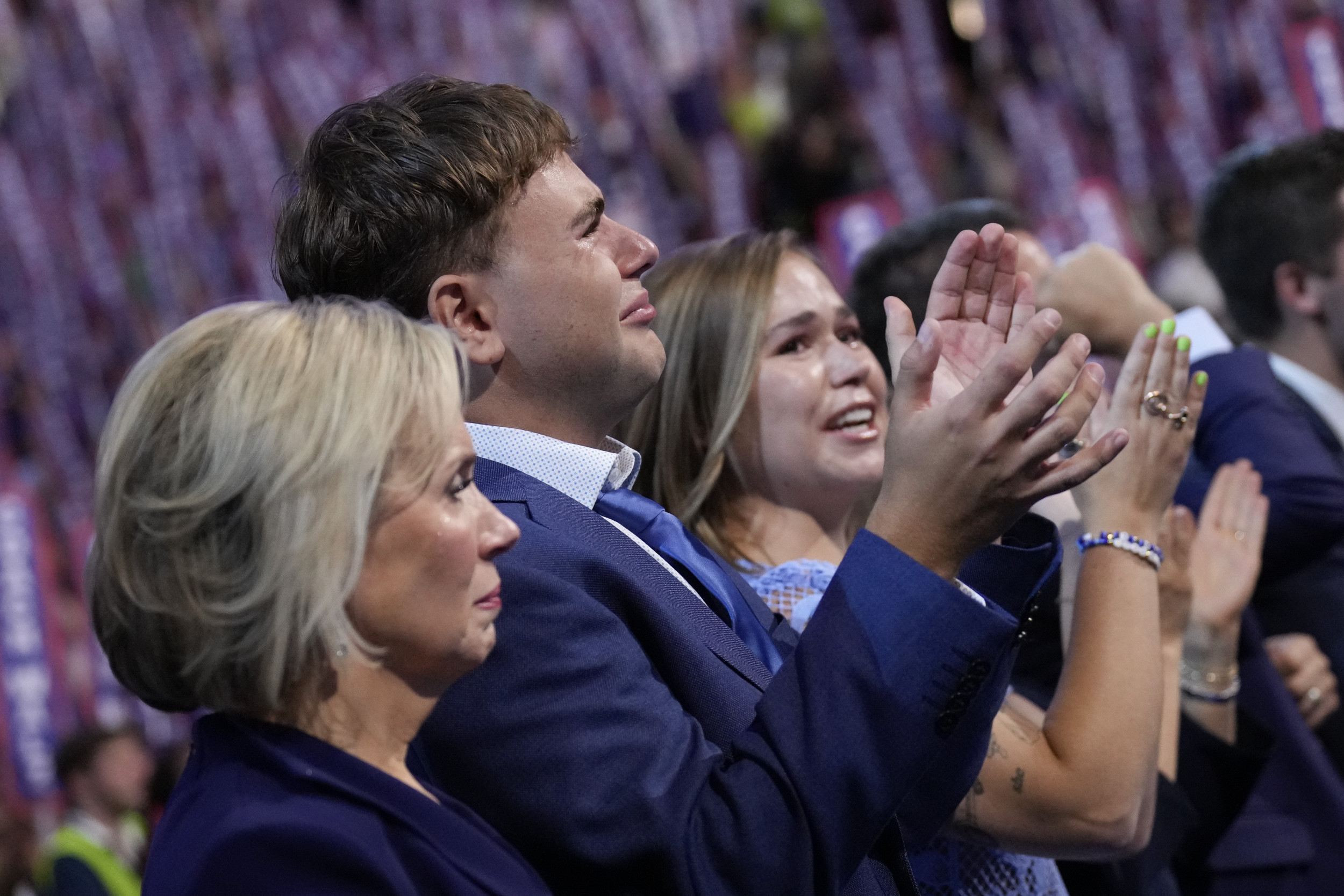 Tim Walz’s Son Gus’ Reaction to Dad’s Speech Takes Off Online