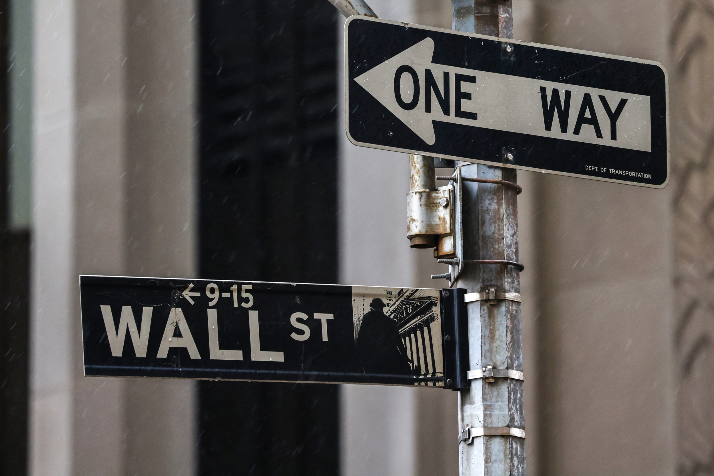 Positive Inflation Report Gives Boost to Wall Street