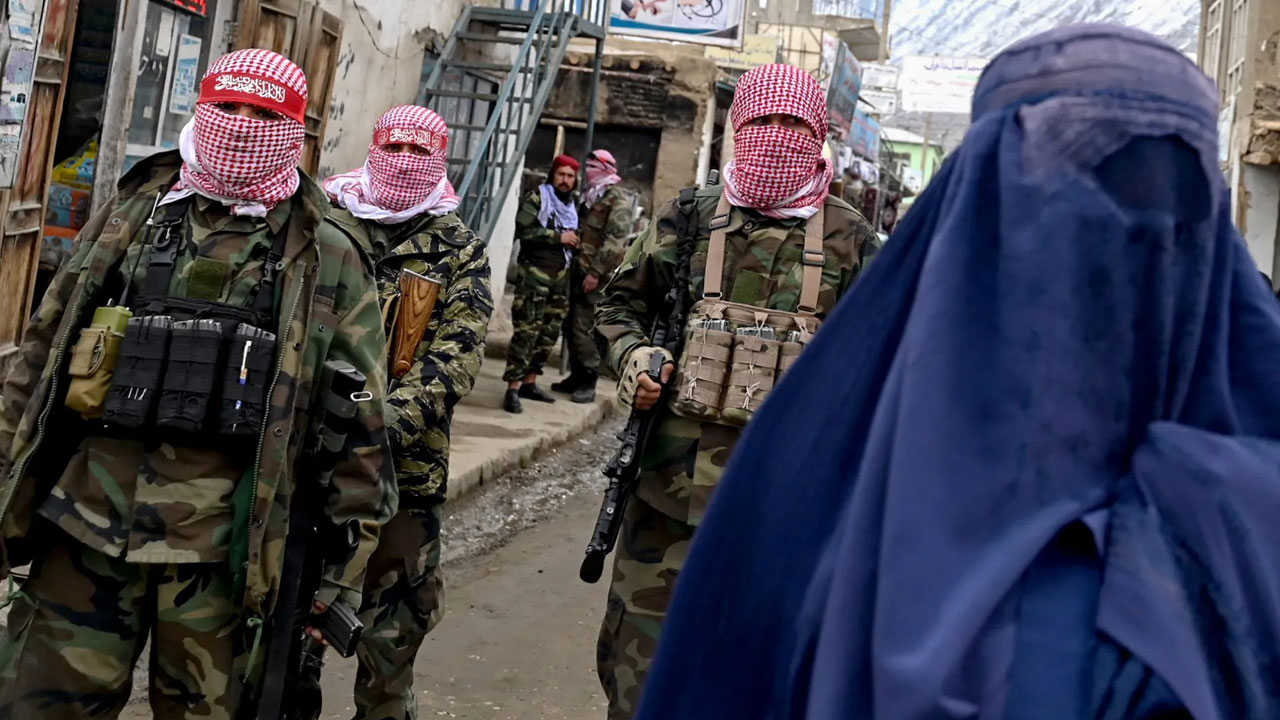 Afghanistan makes it mandatory for women to cover their faces, men to keep beards – Bangladesh Diplomat