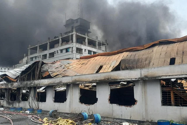 Ghazi Tire factory looted, fire burning for 15 hours – Bangladesh Diplomat