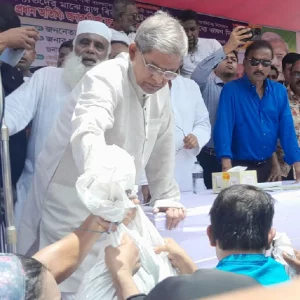 If someone comes to extort money by breaking BNP's name, hand it over to the police: Mirza Fakhrul