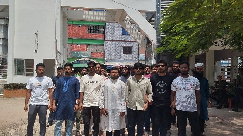 Yabiprabi students demand trial of Kankan Biswas who taunts Islam