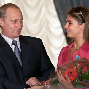 Putin's 2 children in the house of former gymnast, cost 10 lakh rupees per month for English education