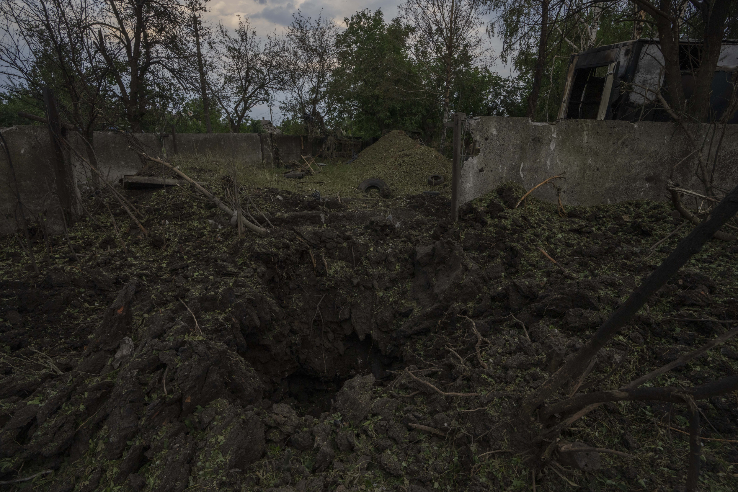 Ukraine Halts Russia’s Pokrovsk Offensive, Retakes Part of New-York—Reports