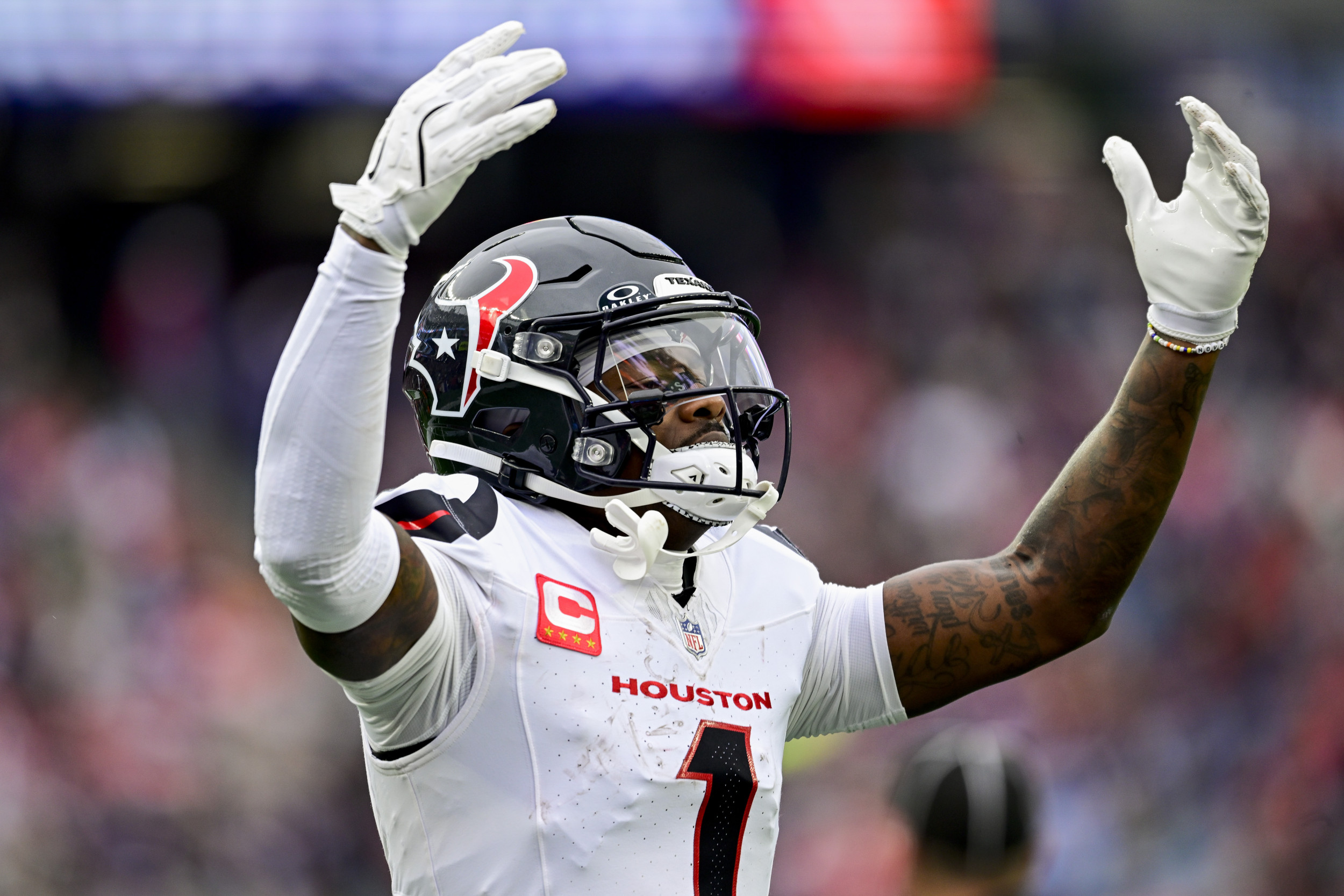 Texans’ Stefon Diggs and Multiple Packers Players Get Into Scuffle During Warmups