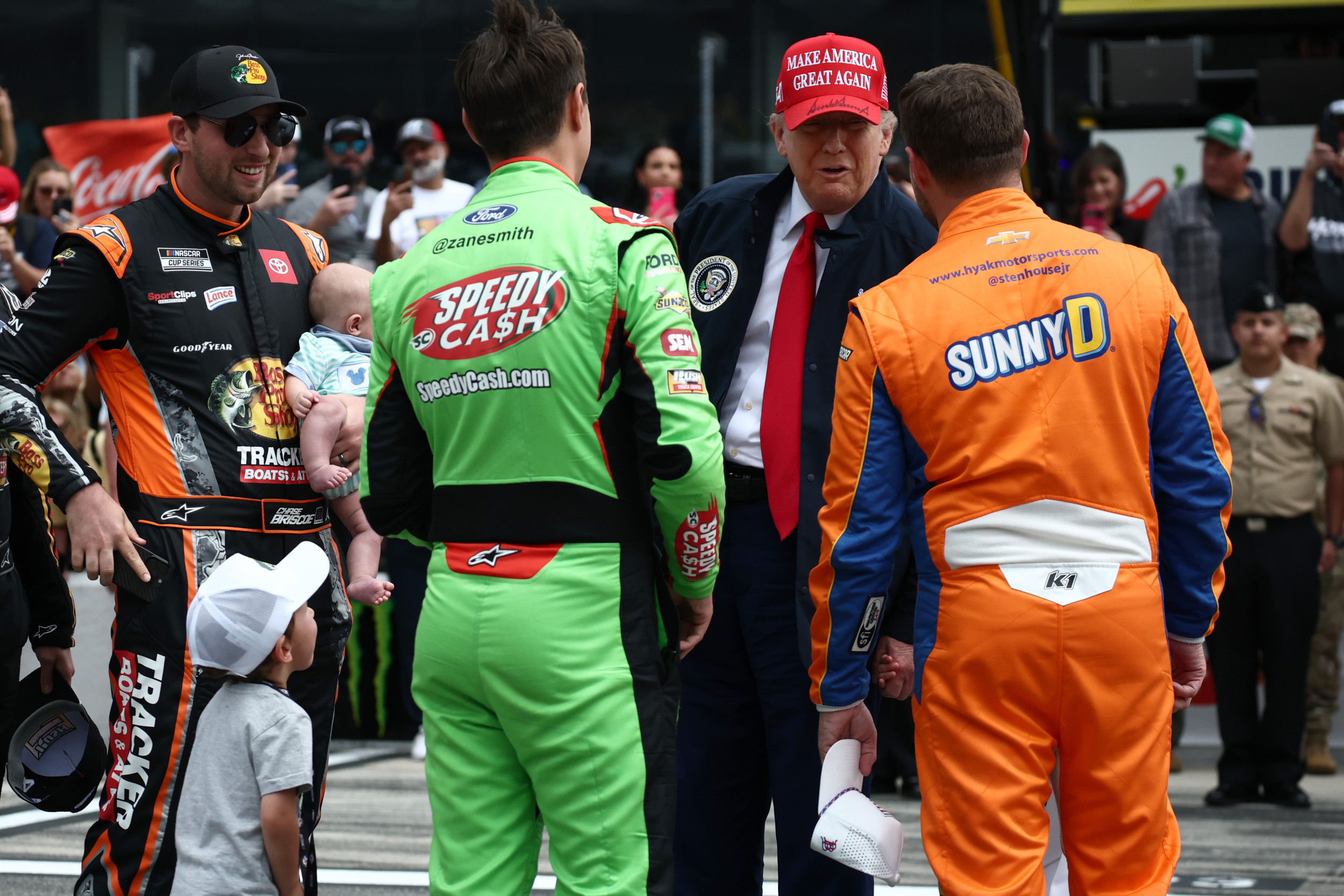 Trump Returns to Daytona 500, Hails ‘America’s Golden Age’