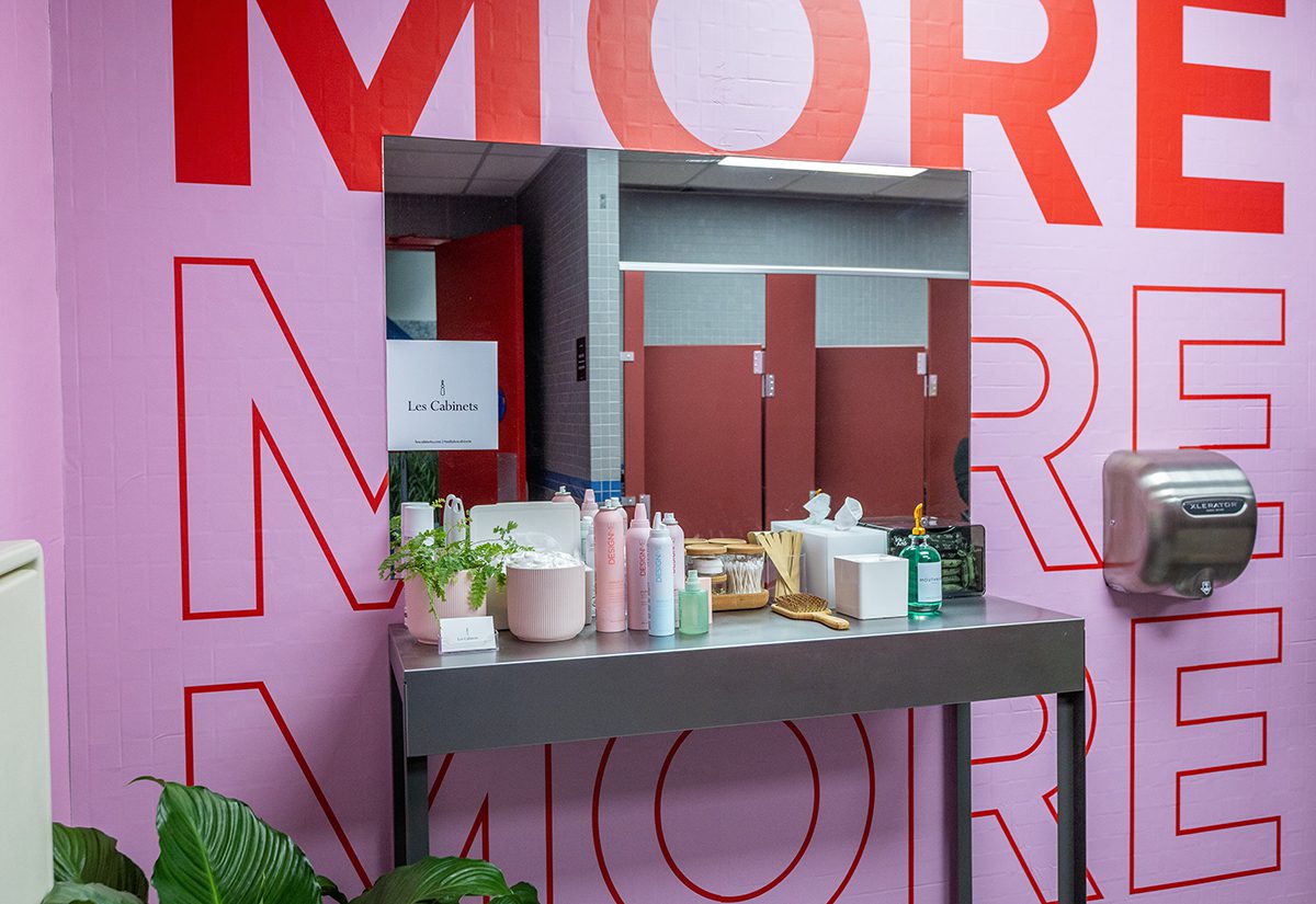 Beyond the Booth: How Exhibitors Can Leverage Restroom Real Estate