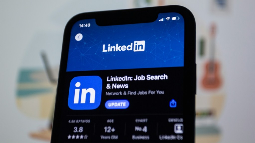 Build Your Personal Brand on LinkedIn: 6 Tips for Planners
