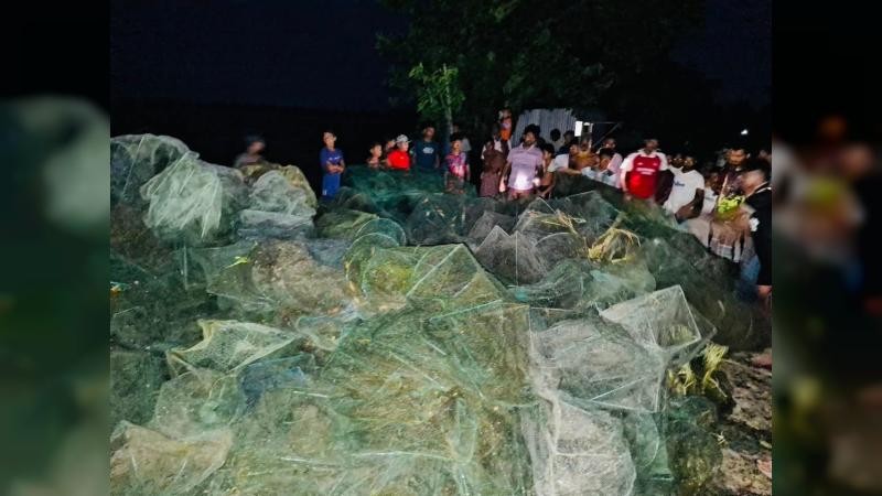 Mobile court seized and destroyed illegal China Duwari nets in Gopalpur