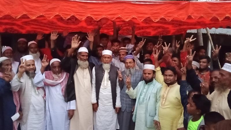 70 workers-supporters of BNP joined Jamaat in Enayetpur