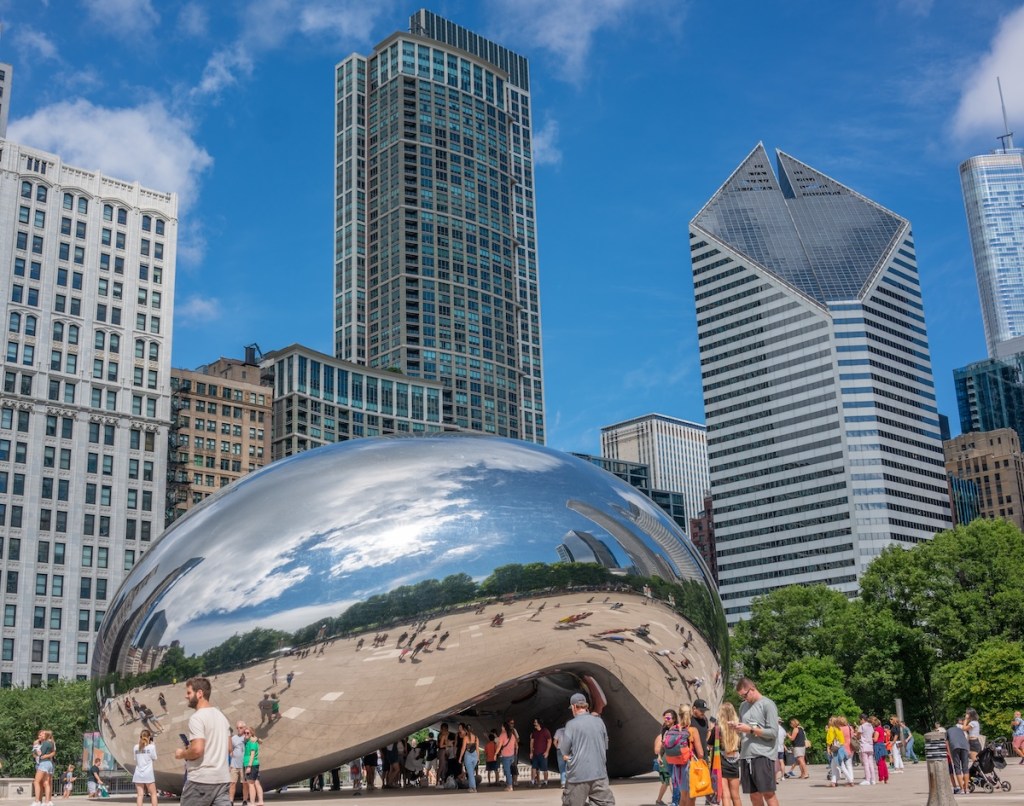 Chicago Increases Hotel Tax to Win More Conventions